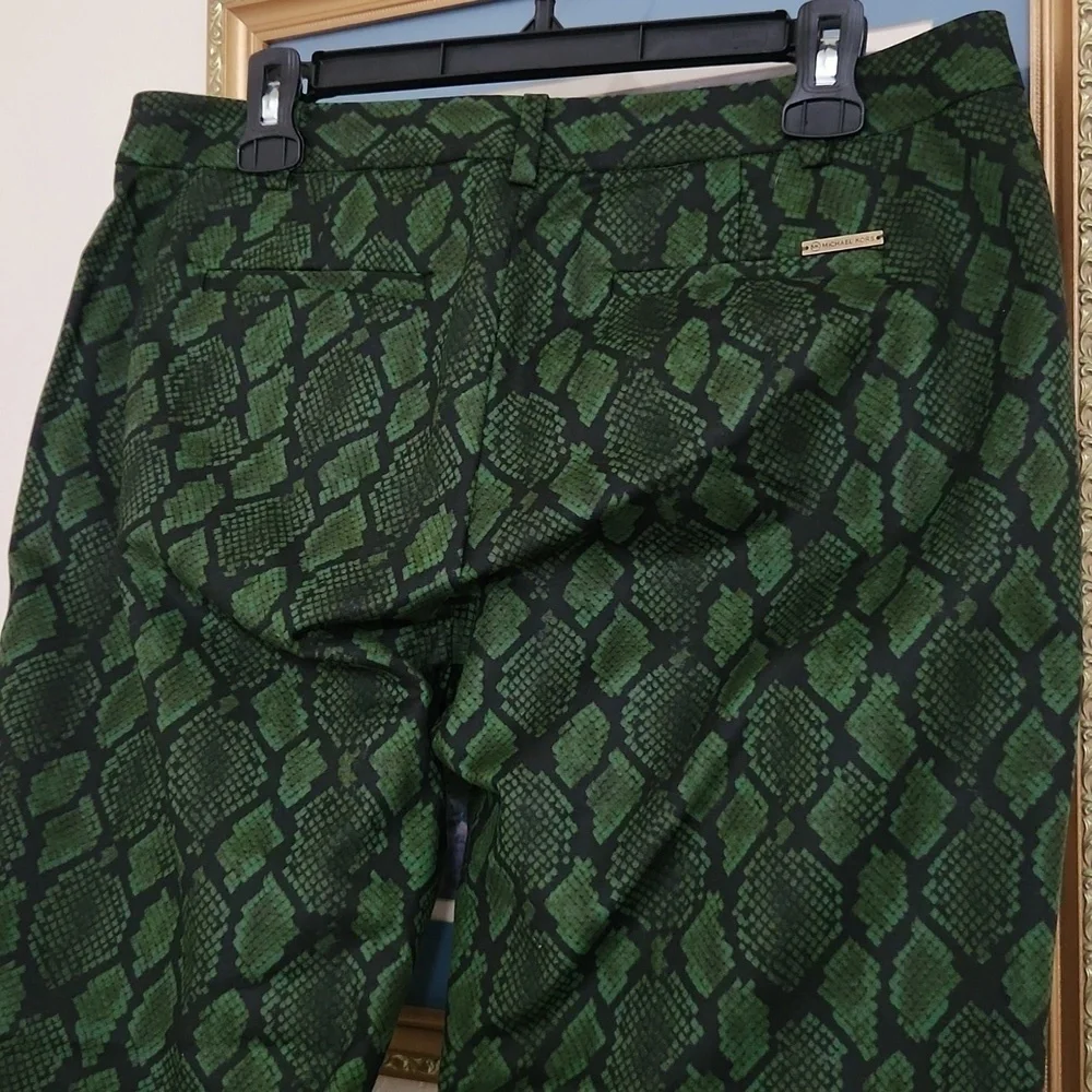 MICHAEL Kors Green Cropped Ankle Pants Snakeskin Dressy Career Office 10 Large - Picture 7 of 10